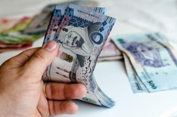 كيف اعرف كم باقي لي على التقاعد في الكويت