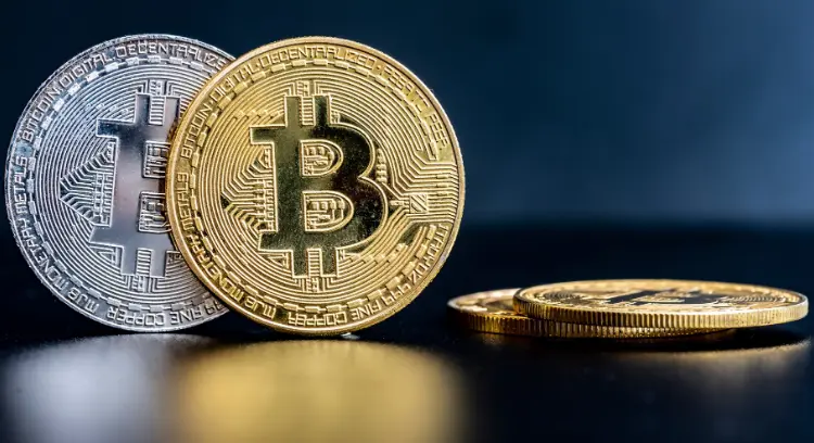 متى تشتري العملات الرقمية وما هي العوامل التي تؤثر على أسعار العملات الرقمية