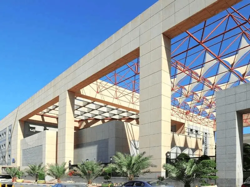 تخصصات كلية الهندسة والطاقة في جامعة عبدالله السالم: دليل شامل لعام 2025 3 تخصصات كلية الهندسة والطاقة