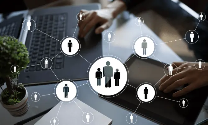 ما المقصود بـ HRIS؟ وأهم فوائد أنظمة معلومات الموارد البشرية 