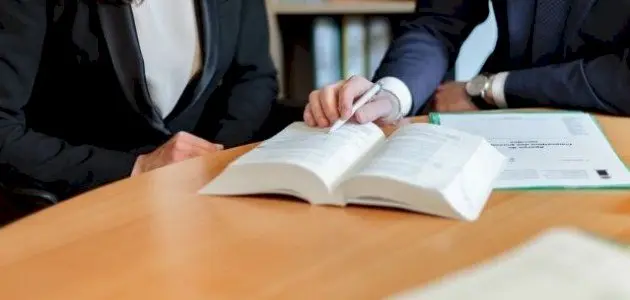 إجراءات وشروط الترخيص بمزاولة العمل في نظام العمل السعودي
