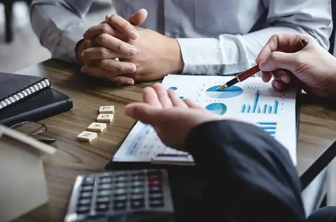 الديون التجارية (Commercial Loans)