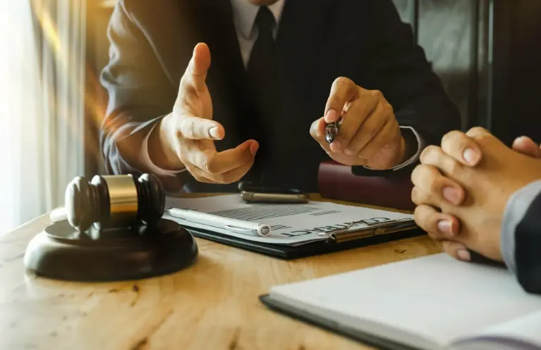 مكتب محاماة واستشارات قانونية بالكويت 2 مكتب محاماة واستشارات قانونية