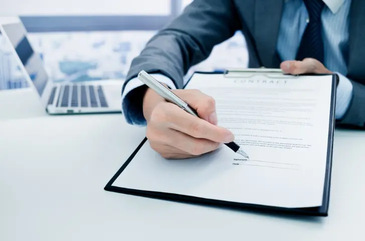 نصائح لتحسين إدارة العقود